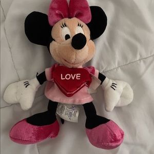 Disney Minnie Mouse New with tags Valentines Locket plush